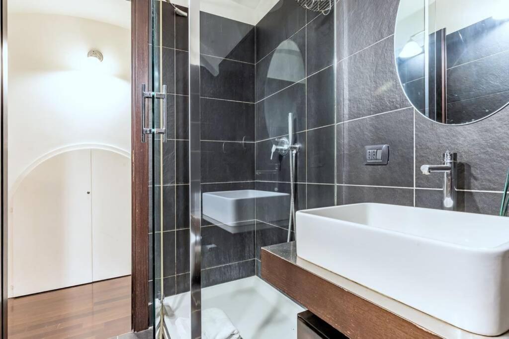 Lovely Apartment Ground Floor Colosseo Wi-Fi Ac Rom Exteriör bild