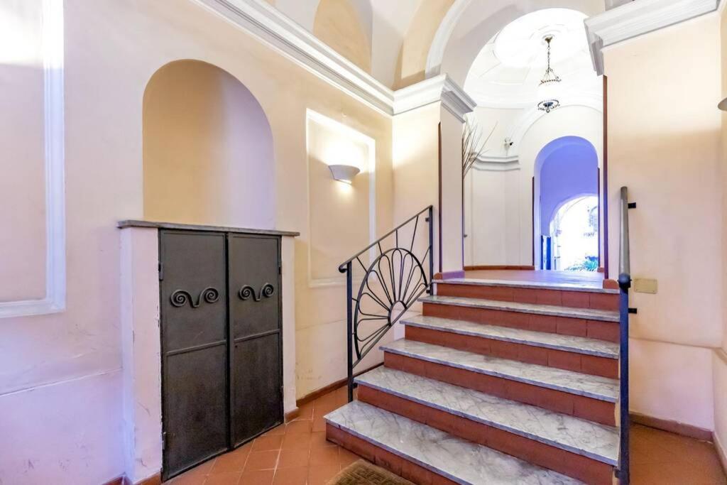 Lovely Apartment Ground Floor Colosseo Wi-Fi Ac Rom Exteriör bild